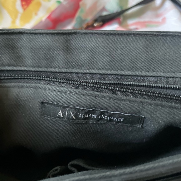 Armani Exchange Black Crossbody Chained Strap Handbag 🎄CUTE FOR THE HOLIDAYS!🎄 - Picture 4 of 8